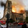 Пожар в соборе Париж…