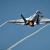 Российские С-300, С-400 и С-500 против F-35 и F-22 США. Кто победит? (Истребитель-бомбардировщик F-35 Лайтнинг II | © flickr.com, Samuel King Jr) Истребитель-бомбарди…