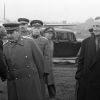 'Русский раб, подаренный мне Сталиным' (Сталин и Керр (на фото — справа, в шейном платке) общались как два расположенных друг к другу старых…) Сталин и Керр (на фо…