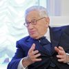 Киссинджер и теории заговора о коронавирусе (Экс-госсекретарь США Генри Киссинджер в Кремле | © РИА Новости, Михаил Климентьев) Экс-госсекретарь США…