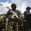 Главред: Запад готов отдать Украину в сферу влияния России (Украинские военные на линии разграничения в Донбассе | © CC BY-SA 2.0, Ministry of Defense of Ukrain…) Украинские военные н…