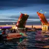Речная прогулка СПб на развод мостов: Катер или яхта, что лучше?