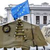 'Украина — это проблема'. Почему киевский режим не устраивает ЕС и США (Флаг ЕС в палаточном городке в Киеве. Архивное фото) Флаг ЕС в палаточном…